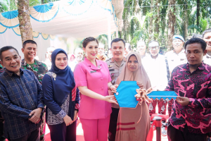 Kapolres Labusel Bedah Rumah Warga Kurang Mampu, AKBP Aditya : Rumah Ini Simbol Kepedulian Kita Semua